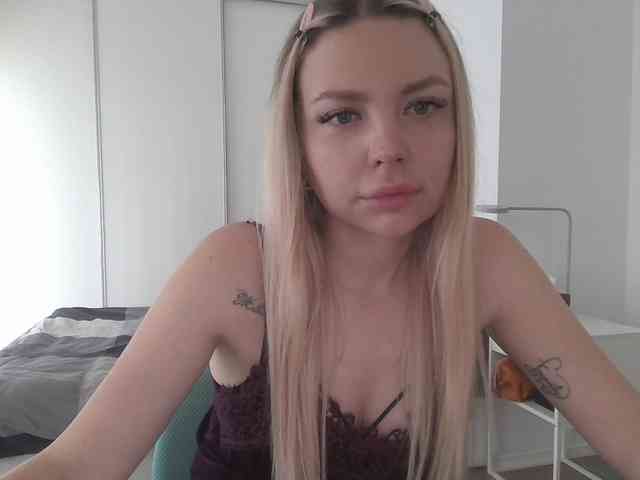 pinkpanther8899 webcam