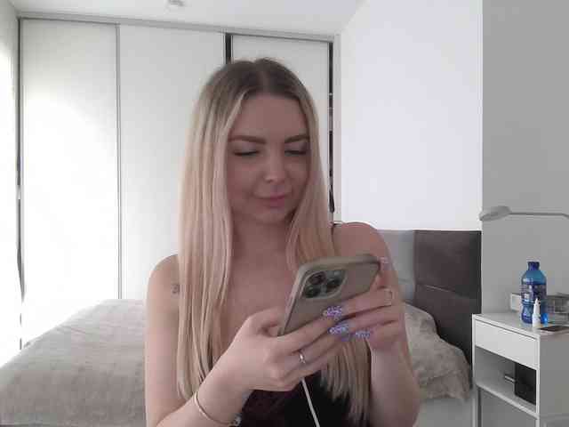 pinkpanther8899 webcam