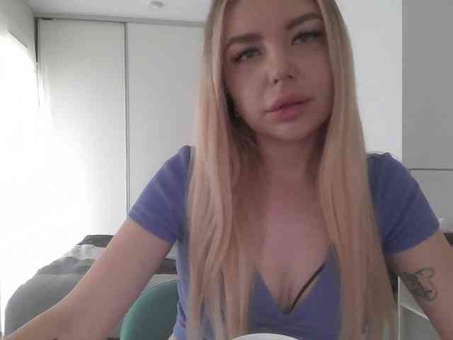 pinkpanther8899 webcam