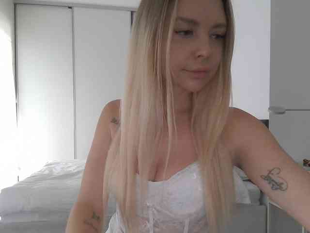 pinkpanther8899 webcam