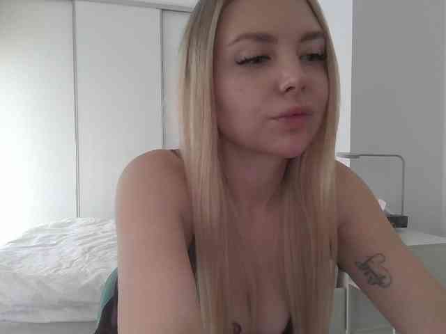 Blondie8853