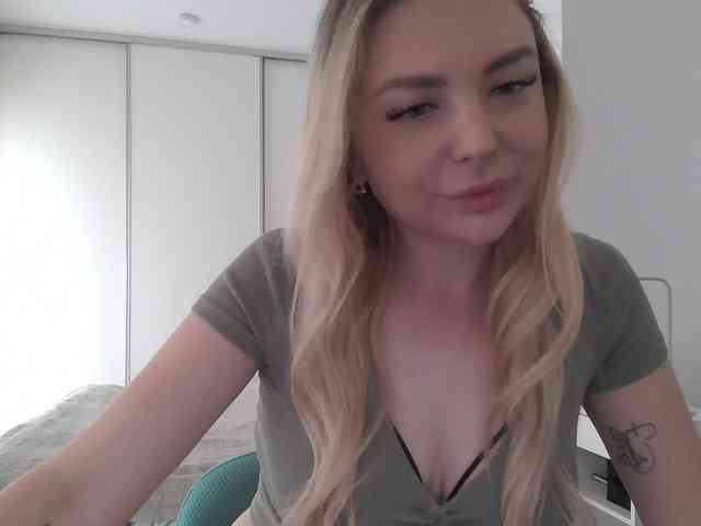 pinkpanther8899 webcam