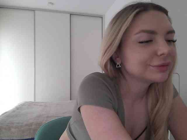 pinkpanther8899 webcam