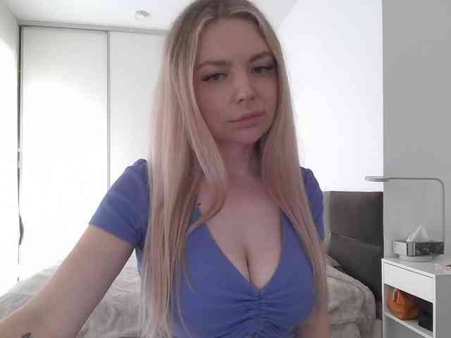 pinkpanther8899 webcam