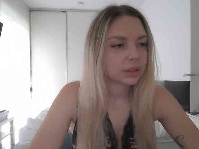 pinkpanther8899 webcam