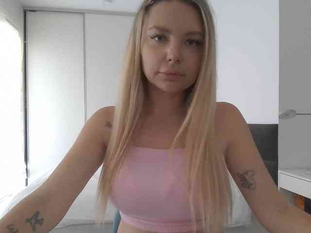 pinkpanther8899 webcam