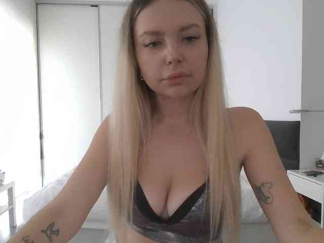 pinkpanther8899 webcam