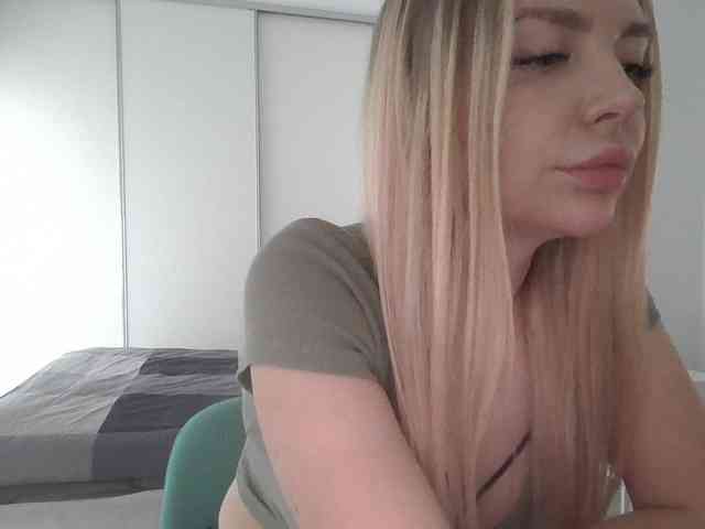 pinkpanther8899 webcam
