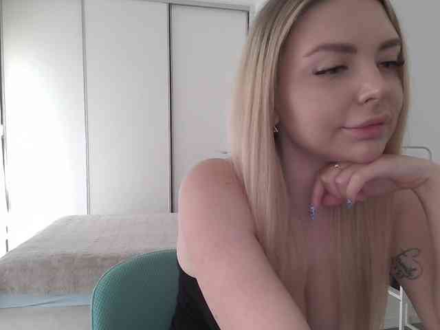 pinkpanther8899 webcam