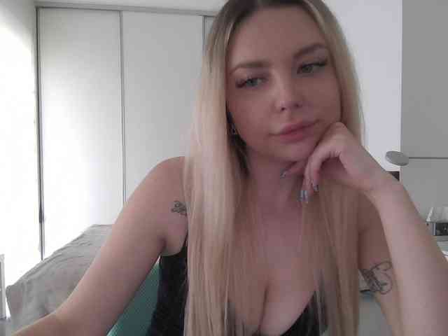 Blondie8853
