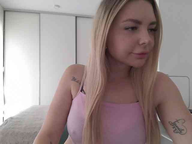 pinkpanther8899 webcam