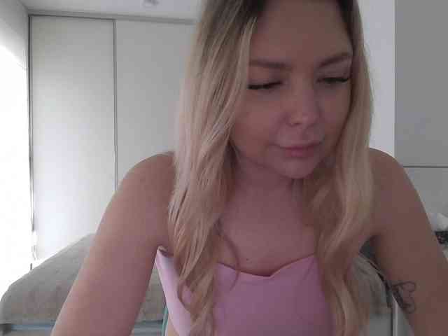 pinkpanther8899 webcam
