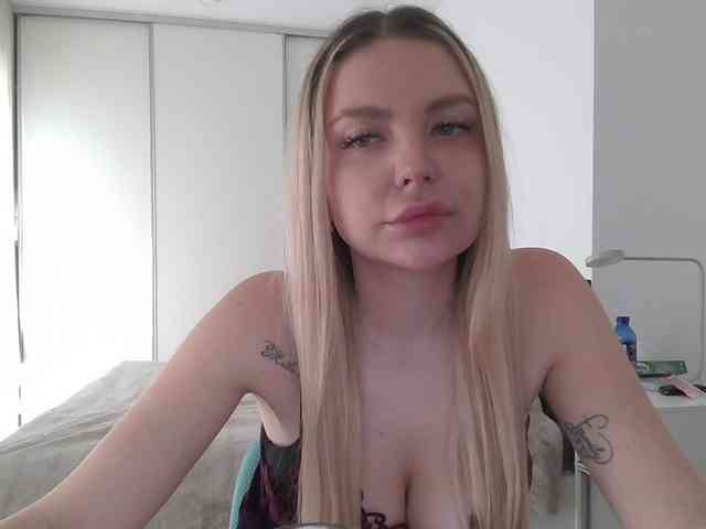 pinkpanther8899 webcam