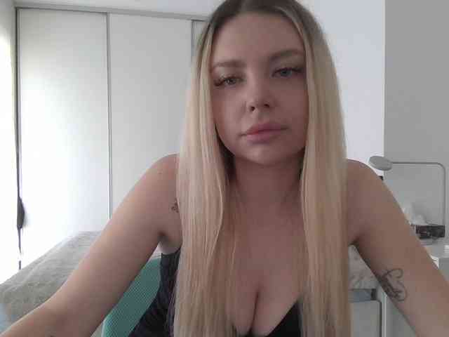 pinkpanther8899 webcam