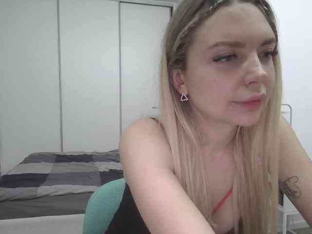 pinkpanther8899 webcam