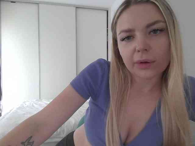 pinkpanther8899 webcam