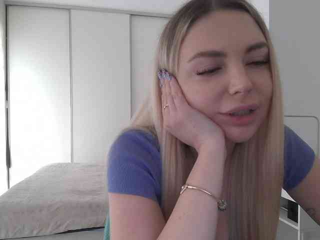 pinkpanther8899 webcam