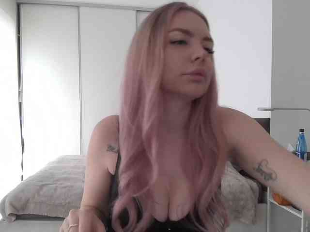 pinkpanther8899 webcam