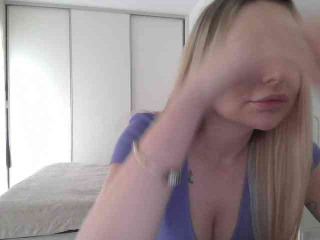 pinkpanther8899 webcam