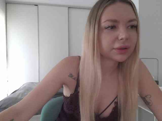 pinkpanther8899 webcam