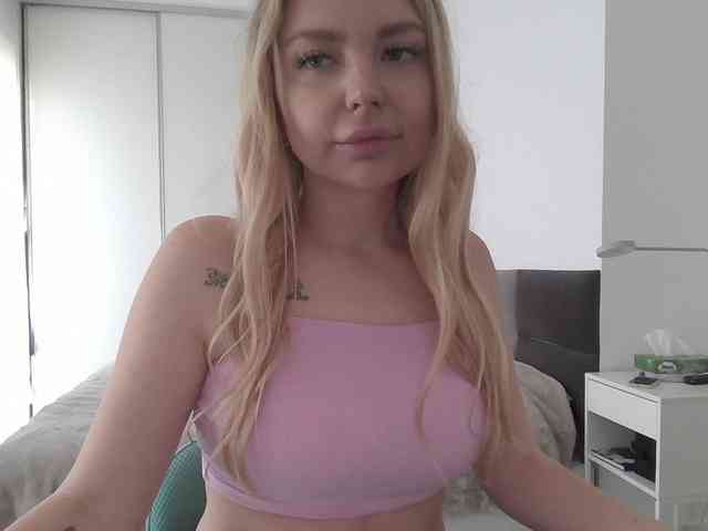 pinkpanther8899 webcam