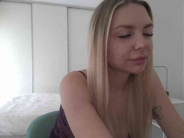 Blondie8853