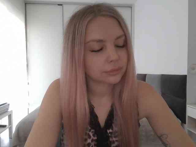 pinkpanther8899 webcam
