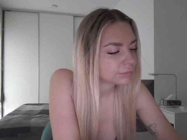 pinkpanther8899 webcam