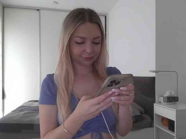 pinkpanther8899 webcam