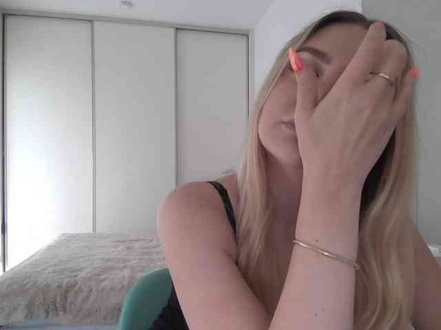 pinkpanther8899 webcam