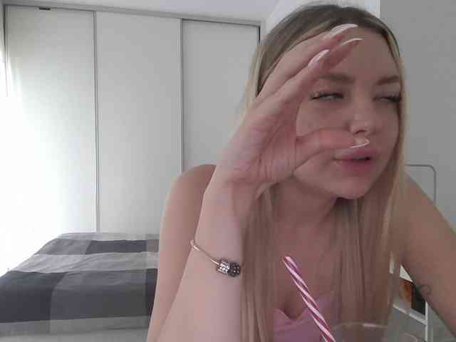 pinkpanther8899 webcam