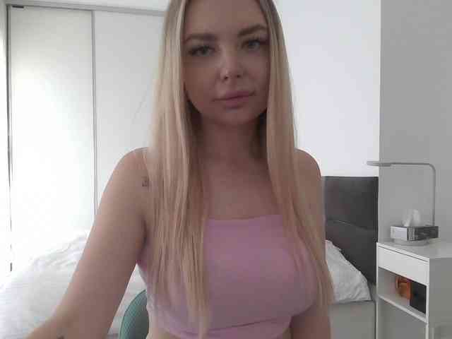 Blondie8853