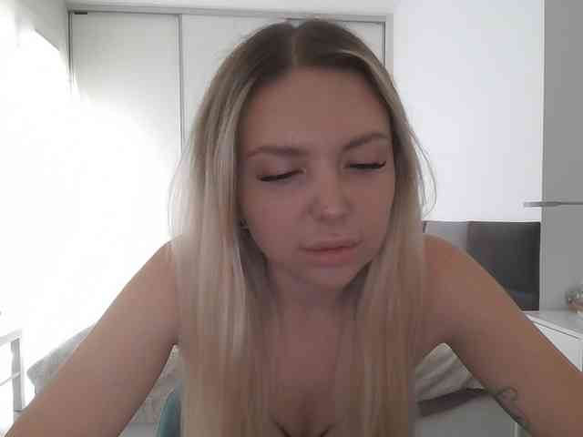 pinkpanther8899 webcam
