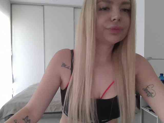 pinkpanther8899 webcam