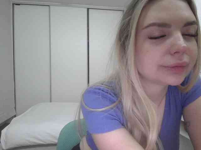 Blondie8853