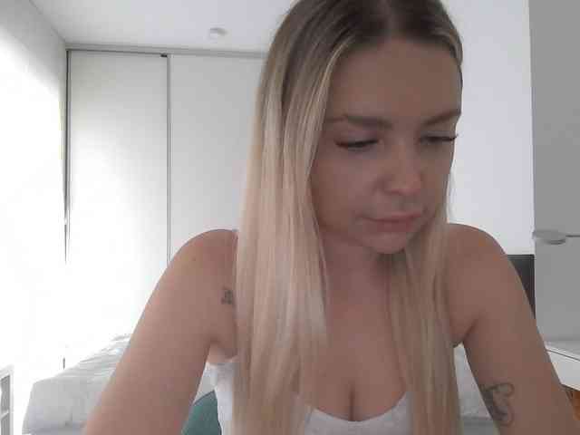 pinkpanther8899 webcam
