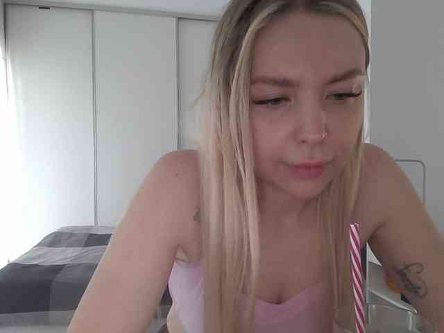 pinkpanther8899 webcam