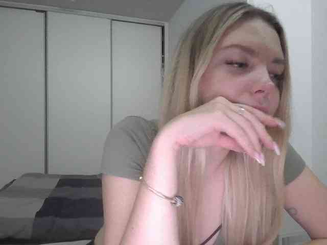 pinkpanther8899 webcam