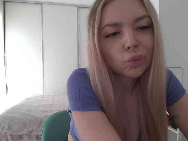 pinkpanther8899 webcam