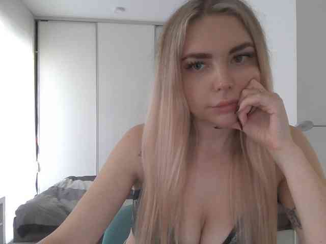 Blondie8853