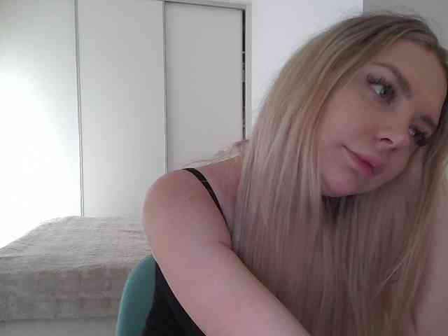 pinkpanther8899 webcam