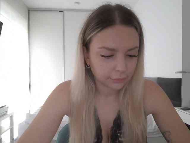 pinkpanther8899 webcam
