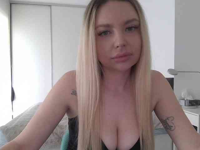 pinkpanther8899 webcam