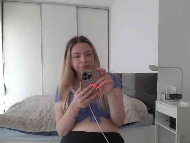 pinkpanther8899 webcam