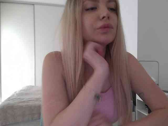 pinkpanther8899 webcam