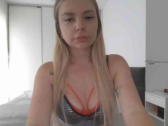 pinkpanther8899 webcam