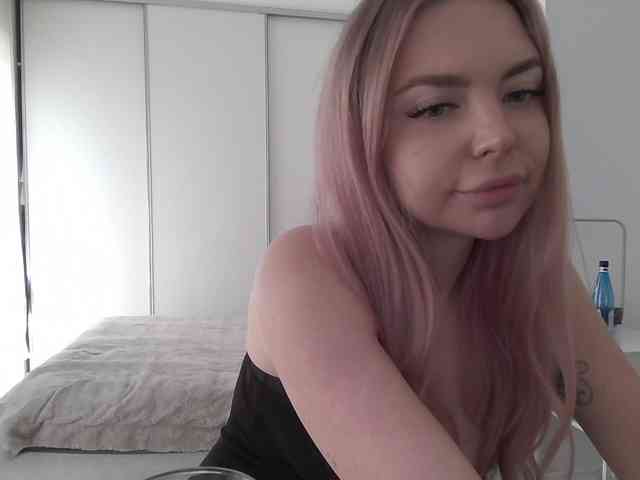 pinkpanther8899 webcam