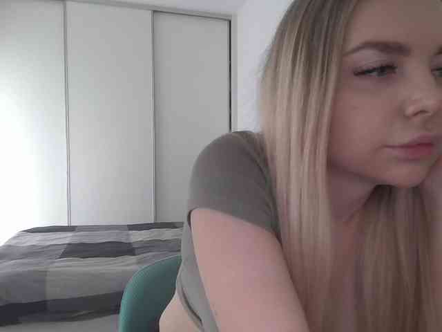 pinkpanther8899 webcam