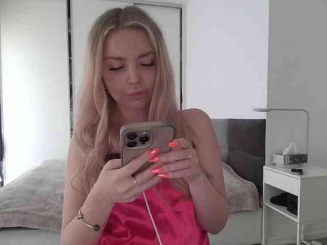 pinkpanther8899 webcam
