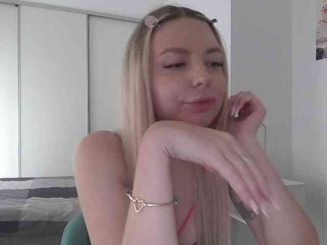 pinkpanther8899 webcam